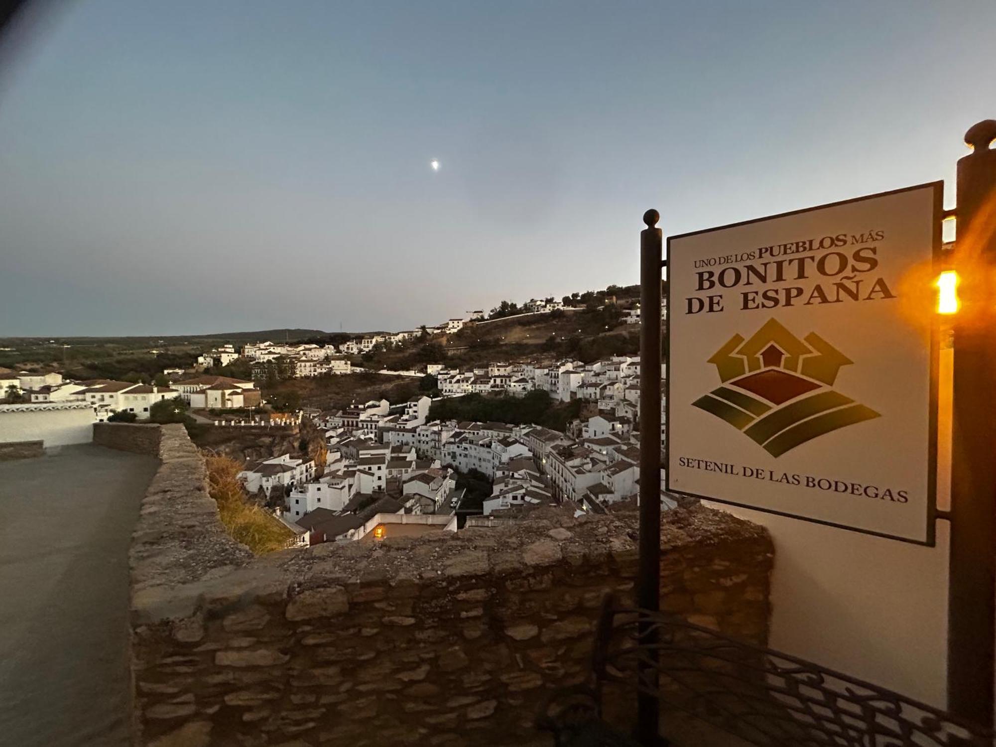 Apartamento El Patio. Setenil De Las Bodegas Oda fotoğraf